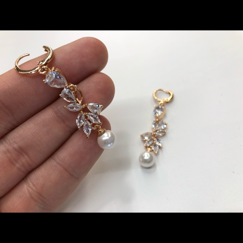 Stainless steel earring with zirconia 😍♥️